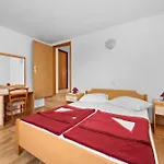 Apartamento Jurica - Sea View & Boat Mooring Barbat na Rabu