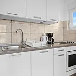 Jurica - Sea View & Boat Mooring Apartment