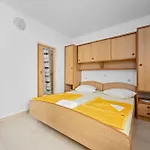Apartamento Jurica - Sea View & Boat Mooring Barbat na Rabu