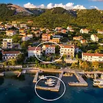 Jurica - Sea View & Boat Mooring
