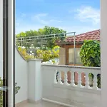 Jurica - Sea View & Boat Mooring Apartamento