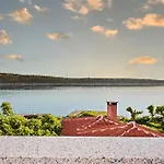 Apartamento Jurica - Sea View & Boat Mooring