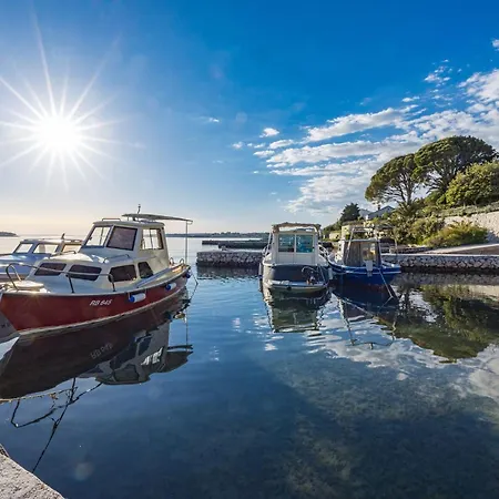Jurica - Sea View & Boat Mooring Barbat na Rabu