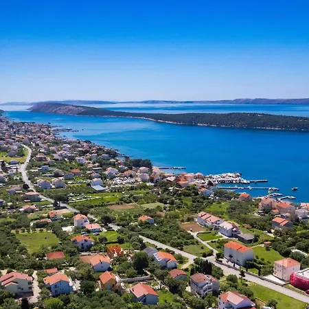Jurica - Sea View & Boat Mooring