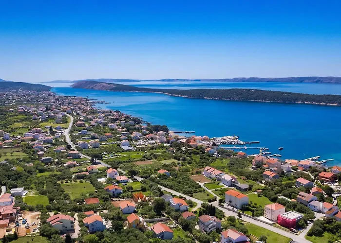Jurica - Sea View & Boat Mooring