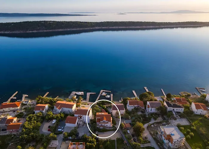 Jurica - Sea View & Boat Mooring *