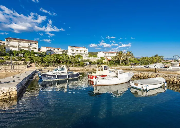 Jurica - Sea View & Boat Mooring