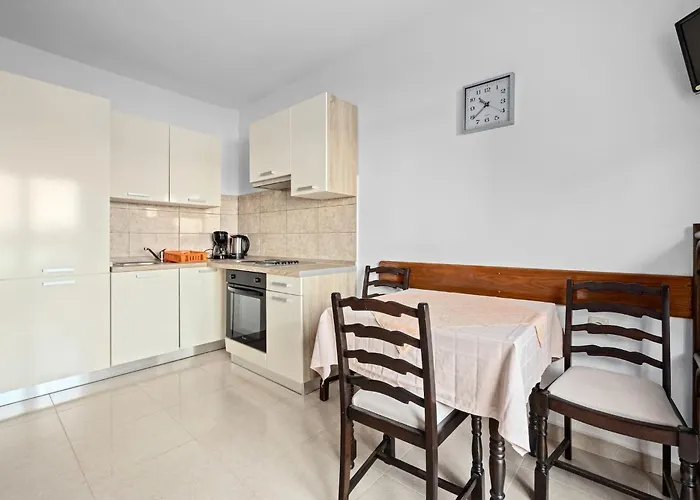 Apartamento Jurica - Sea View & Boat Mooring *