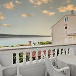 Appartamento Jurica - Sea View & Boat Mooring Barbat na Rabu