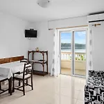 Appartamento Jurica - Sea View & Boat Mooring *