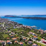 Jurica - Sea View & Boat Mooring