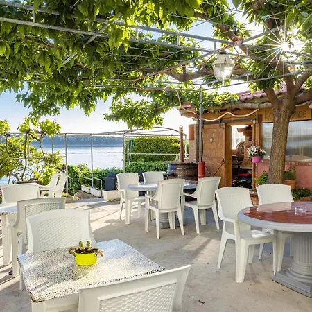 Jurica - Sea View & Boat Mooring Apartment Barbat na Rabu